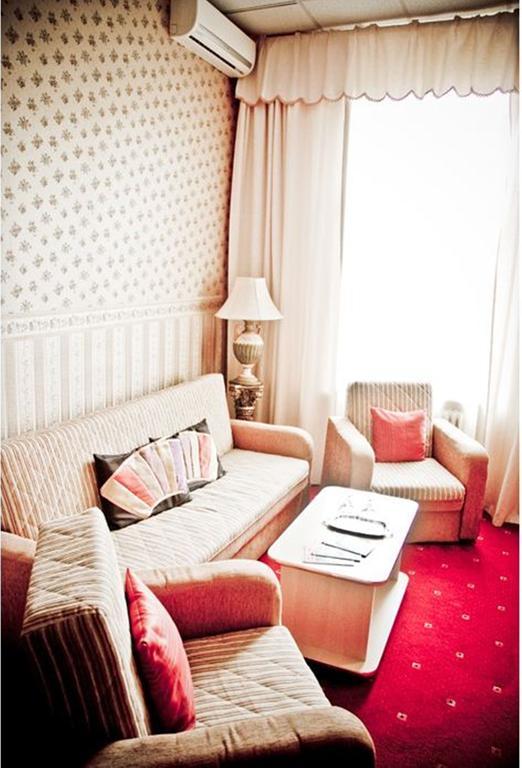Hotel Арад Стая снимка
